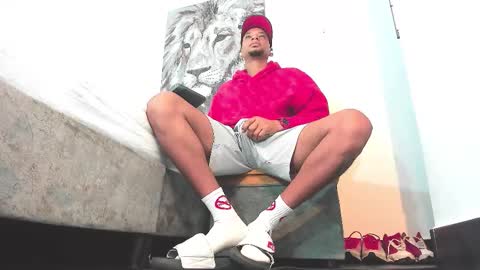 Sr. Y0ung Master online show from November 2025 03:05:02 AM