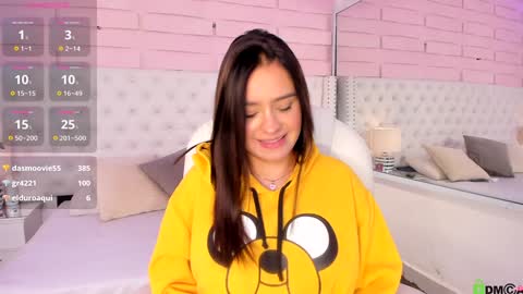 Yakeline online show from January 2025 01:54:01 AM