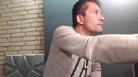 yallayalla1806 online show from October 2025 02:49:01 PM