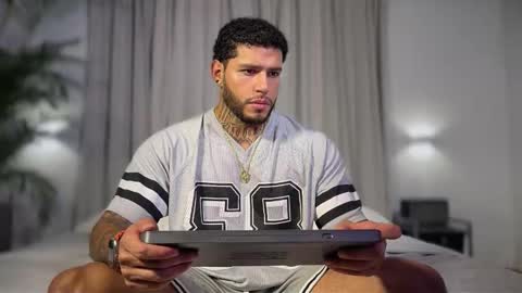 yamp sambrano online show from October 2025 04:02:01 AM