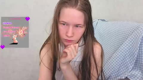 Yana  online show from April 2026 12:59:02 AM