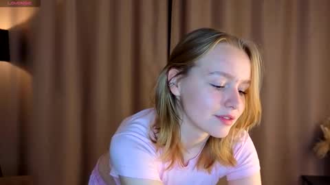 Kate online show from October 2025 02:13:02 PM