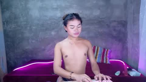 Snapshot of yanna_cassanova chatting on May 2026 12:32:02 PM yanna_cassanova online show from May 2026 12:32:02 PM