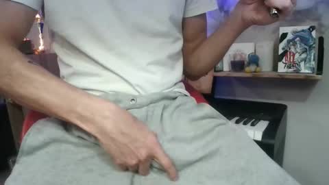 yannsolo8106 online show from November 2025 06:01:01 AM