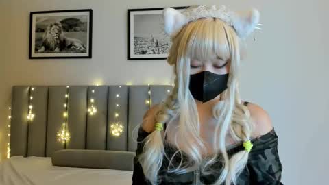 Yana online show from February 2026 08:43:01 PM