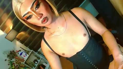 miss yasii online show from April 2026 03:40:02 PM