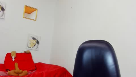 Yasemin online show from January 2026 10:51:02 AM