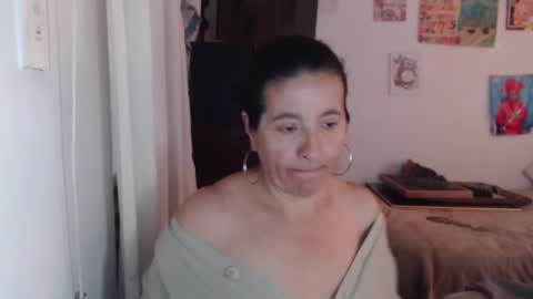 yasmin_love85 online show from October 2025 03:07:02 PM