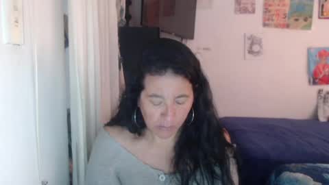 Snapshot of yasmin_love85 chatting on June 2026 03:25:02 PM yasmin_love85 online show from June 2026 03:25:02 PM
