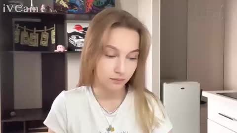 yasmina online show from May 2026 12:24:01 PM
