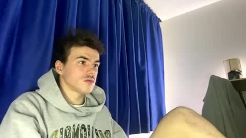 yayay333 online show from April 2026 09:42:01 PM