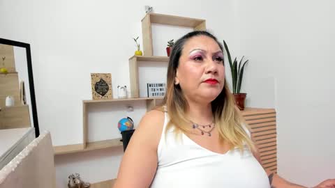 yayita online show from October 2025 01:19:01 PM