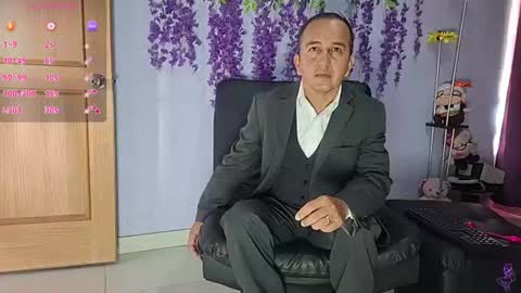 Snapshot of yazflor chatting on July 2026 02:08:02 PM Hazzan y Greisy online show from July 2026 02:08:02 PM