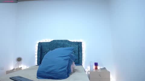 Jasmin online show from December 2024 09:11:01 PM