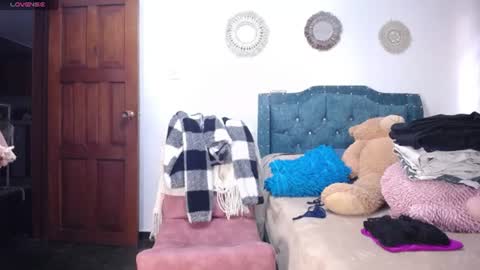 Snapshot of yazmin_mature chatting on July 2026 05:41:01 PM Jasmin online show from July 2026 05:41:01 PM