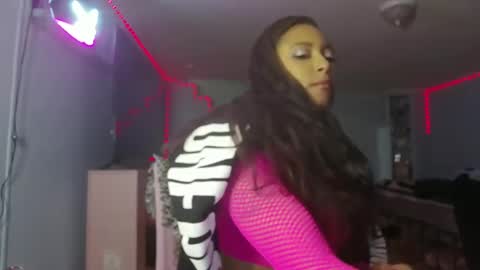 Yazmin Royal online show from December 2024 08:13:01 AM