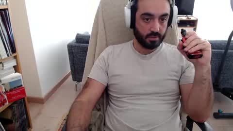 yeeaahoo online show from November 2025 08:14:02 AM