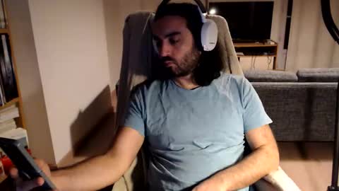 yeeaahoo online show from February 2026 07:32:01 PM