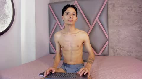 Yeferson online show from May 2026 05:25:03 AM
