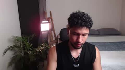 Snapshot of yeff_stone chatting on February 2026 11:30:02 PM yeff online show from February 2026 11:30:02 PM