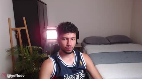 Snapshot of yeff_stone chatting on February 2026 01:32:01 AM yeff online show from February 2026 01:32:01 AM