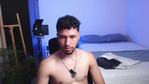 Snapshot of yeff_stone chatting on February 2026 01:40:02 AM yeff online show from February 2026 01:40:02 AM