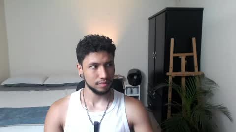 Snapshot of yeff_stone chatting on May 2026 11:02:01 PM yeff online show from May 2026 11:02:01 PM