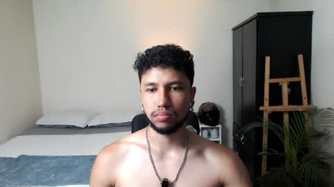 Snapshot of yeff_stone chatting on May 2026 12:08:01 AM yeff online show from May 2026 12:08:01 AM