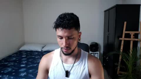 Snapshot of yeff_stone chatting on June 2026 12:33:02 AM yeff online show from June 2026 12:33:02 AM
