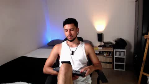 Snapshot of yeff_stone chatting on July 2026 12:50:01 AM yeff online show from July 2026 12:50:01 AM