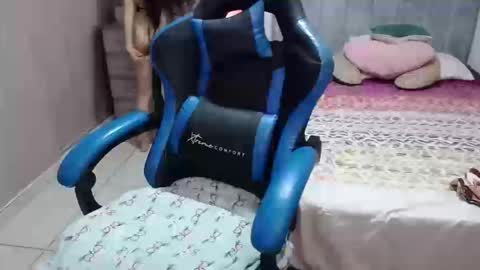 yeibles_hana2 online show from October 2025 12:47:01 AM