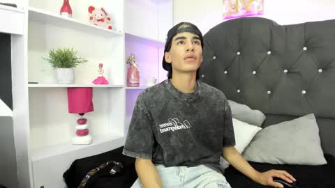  TRIO HOT  online show from January 2025 07:16:01 PM