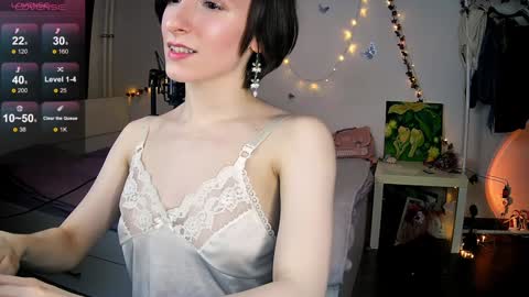 Liya online show from February 2025 07:06:02 PM