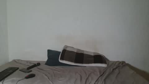 Snapshot of yellowmellow01 chatting on March 2026 06:46:02 PM yellowmellow01 online show from March 2026 06:46:02 PM