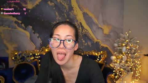 Snapshot of yennstar chatting on February 2026 08:18:01 PM yennstar online show from February 2026 08:18:01 PM