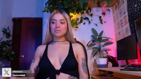 yeriawaddell  online show from November 2025 10:29:02 PM