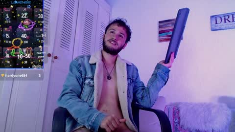 Snapshot of yerito_ chatting on January 2025 11:35:01 PM Yero online show from January 2025 11:35:01 PM