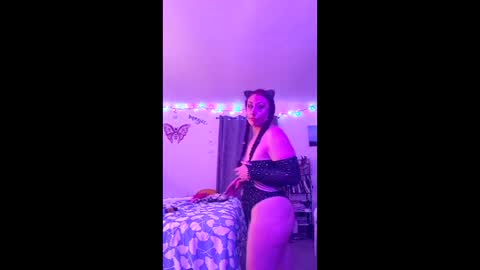 yesdaddy576415 online show from April 2026 07:00:02 AM