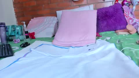 Snapshot of yesicasquirt65 chatting on February 2026 12:57:01 PM yesicasquirt65 online show from February 2026 12:57:01 PM