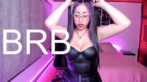 yesie_hot2 online show from March 2025 05:43:02 AM