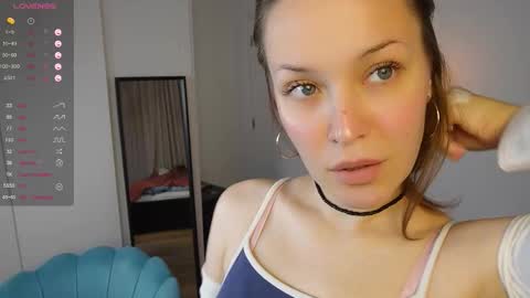 Kiki online show from November 2025 10:15:02 AM