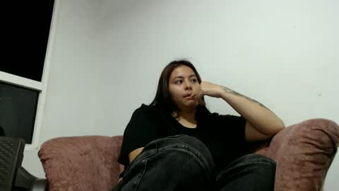 Snapshot of yessica_08 chatting on June 2026 01:03:01 AM yessica and andres online show from June 2026 01:03:01 AM