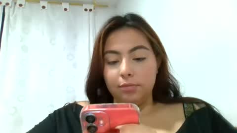 Snapshot of yessica_08 chatting on July 2026 02:35:02 AM yessica and andres online show from July 2026 02:35:02 AM