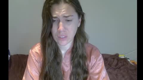 Kira online show from September 2025 01:56:02 PM