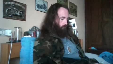 yeti_92 online show from September 2025 06:29:02 AM