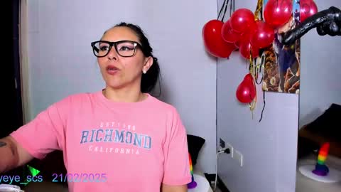 Luna online show from February 2025 06:59:01 PM