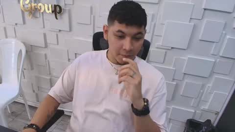  YHAN ALVAREZ25  online show from February 2025 06:01:02 PM