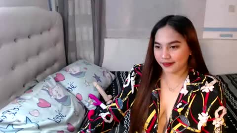 Snapshot of yhang_slut chatting on December 2024 02:36:02 AM yhang_slut online show from December 2024 02:36:02 AM