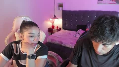 Snapshot of yiing_and_yang chatting on September 2025 10:44:02 PM Yiing and yang online show from September 2025 10:44:02 PM
