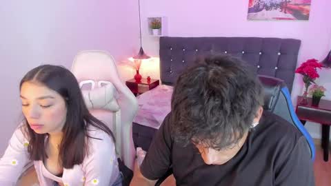 Snapshot of yiing_and_yang chatting on September 2025 09:04:01 PM Yiing and yang online show from September 2025 09:04:01 PM
